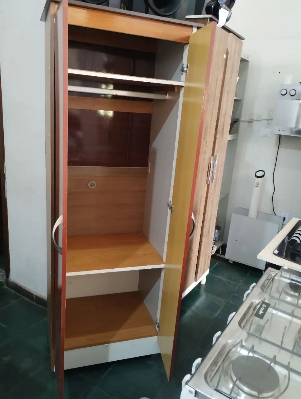 Guarda roupa de solteiro usado  - Foto 2
