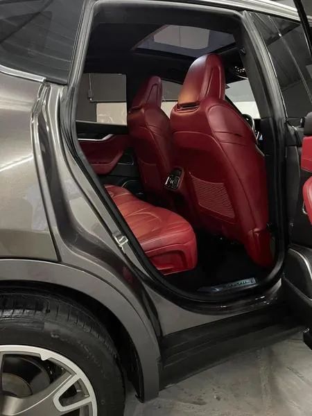 Maserati Levante 3.0 V6 350cv Aut., foto 12 de 18