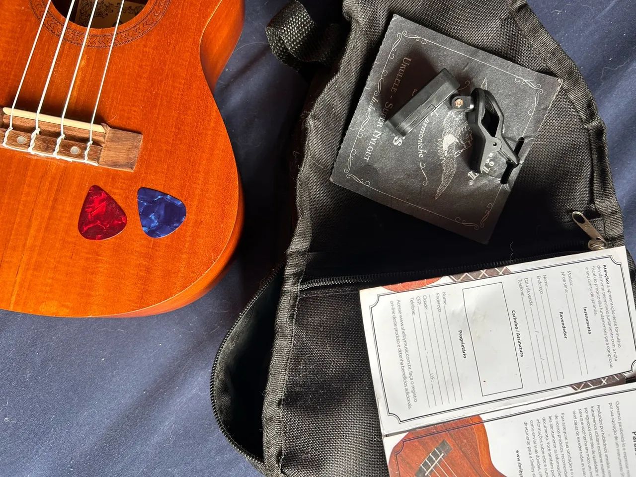 ukulele shelby + capa e acessórios 