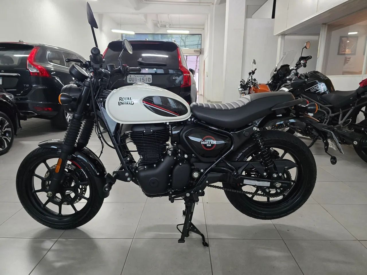 Hunter 350 Dapper  - Foto 2