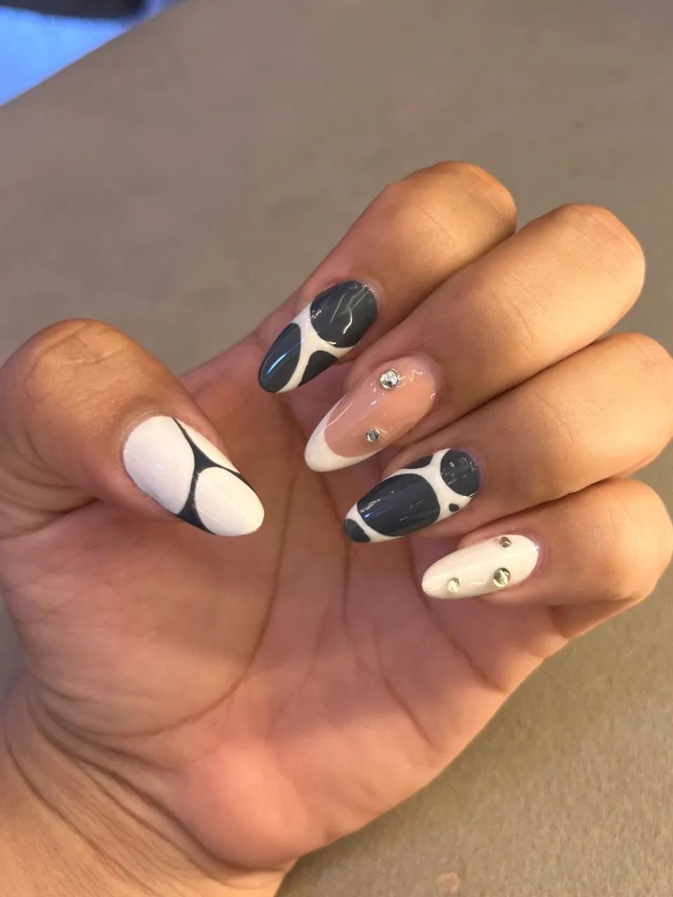 Alongamentos de unhas R$: 90,00