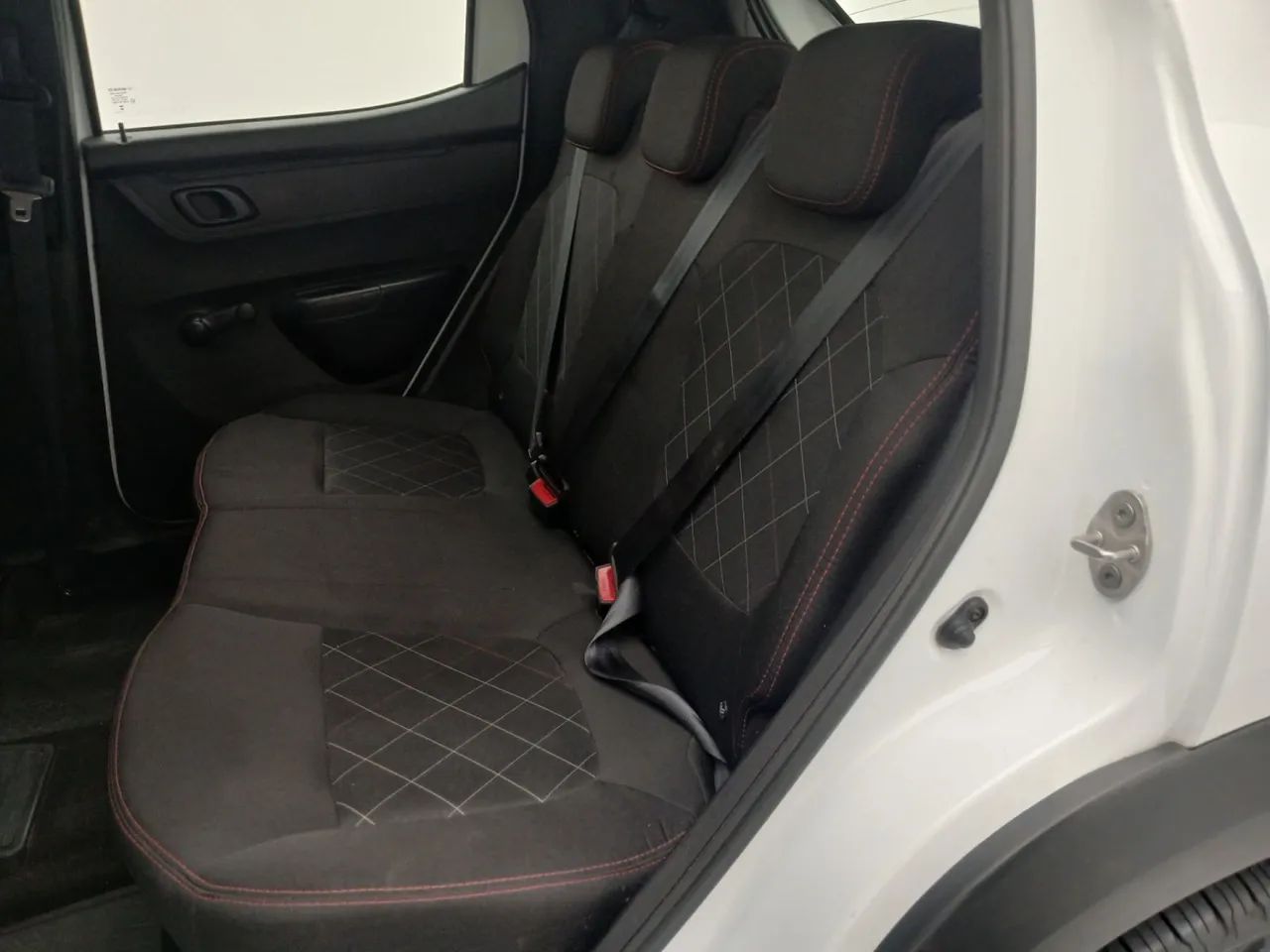 Renault Kwid 1.0 Zen, foto 17 de 18