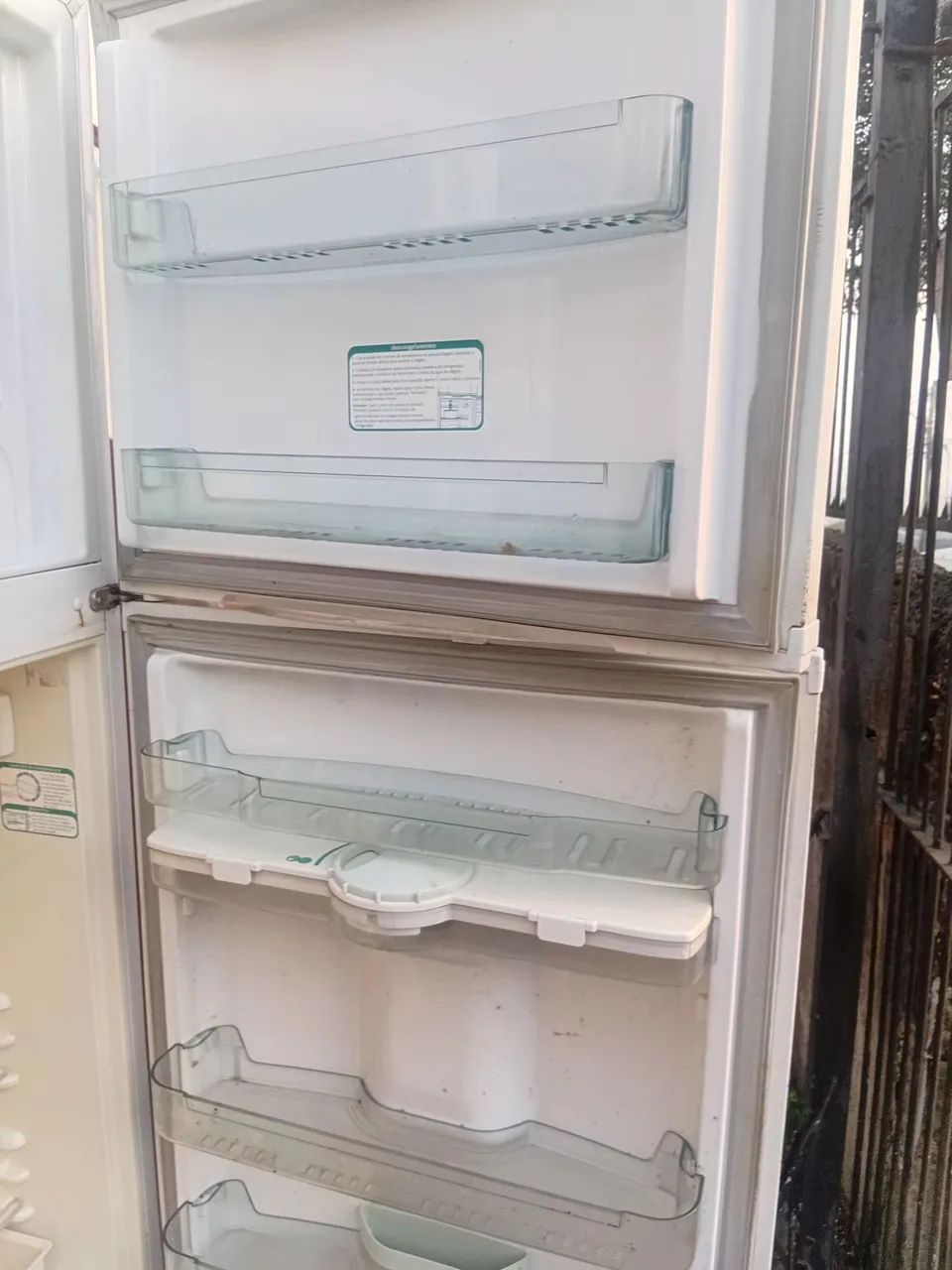 Geladeira com defeito - Foto 2
