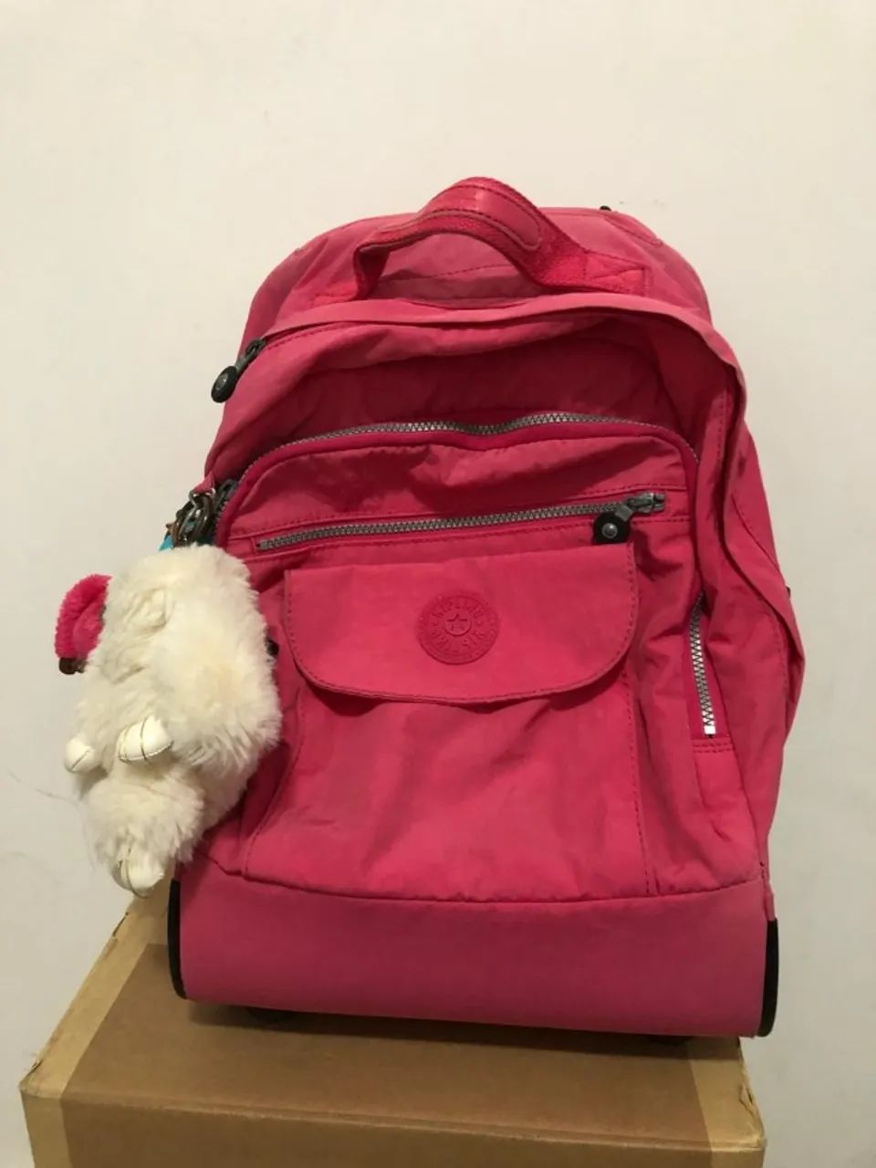 Mochila da Kipling com Rodinhas usada mas Original - Se gostou, faça uma proposta