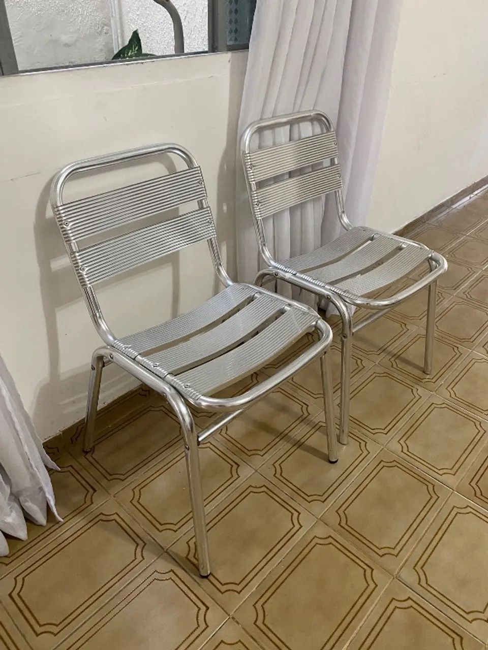 2 cadeiras de alumínio 50 cada uma - Foto 2