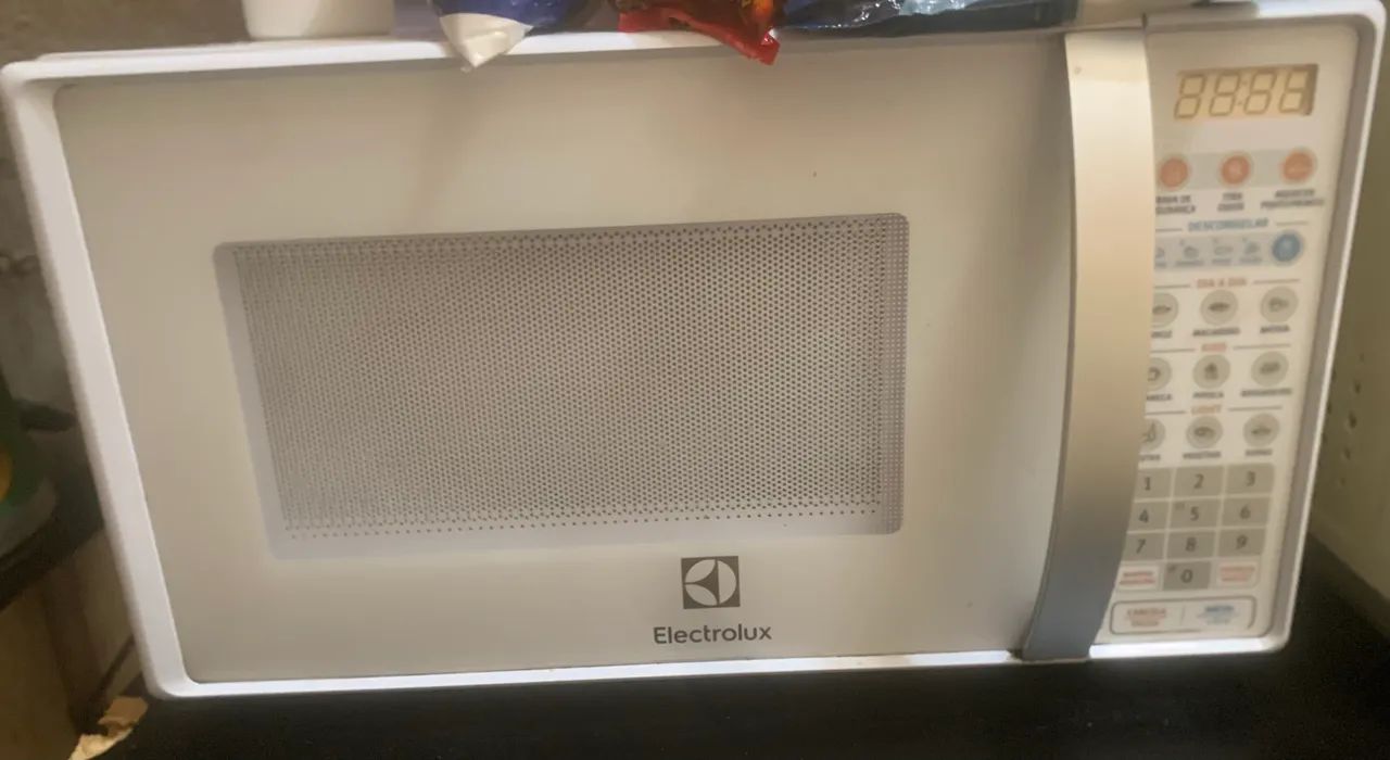 VENDO MICROONDAS ELECTROLUX 27L - Foto 2