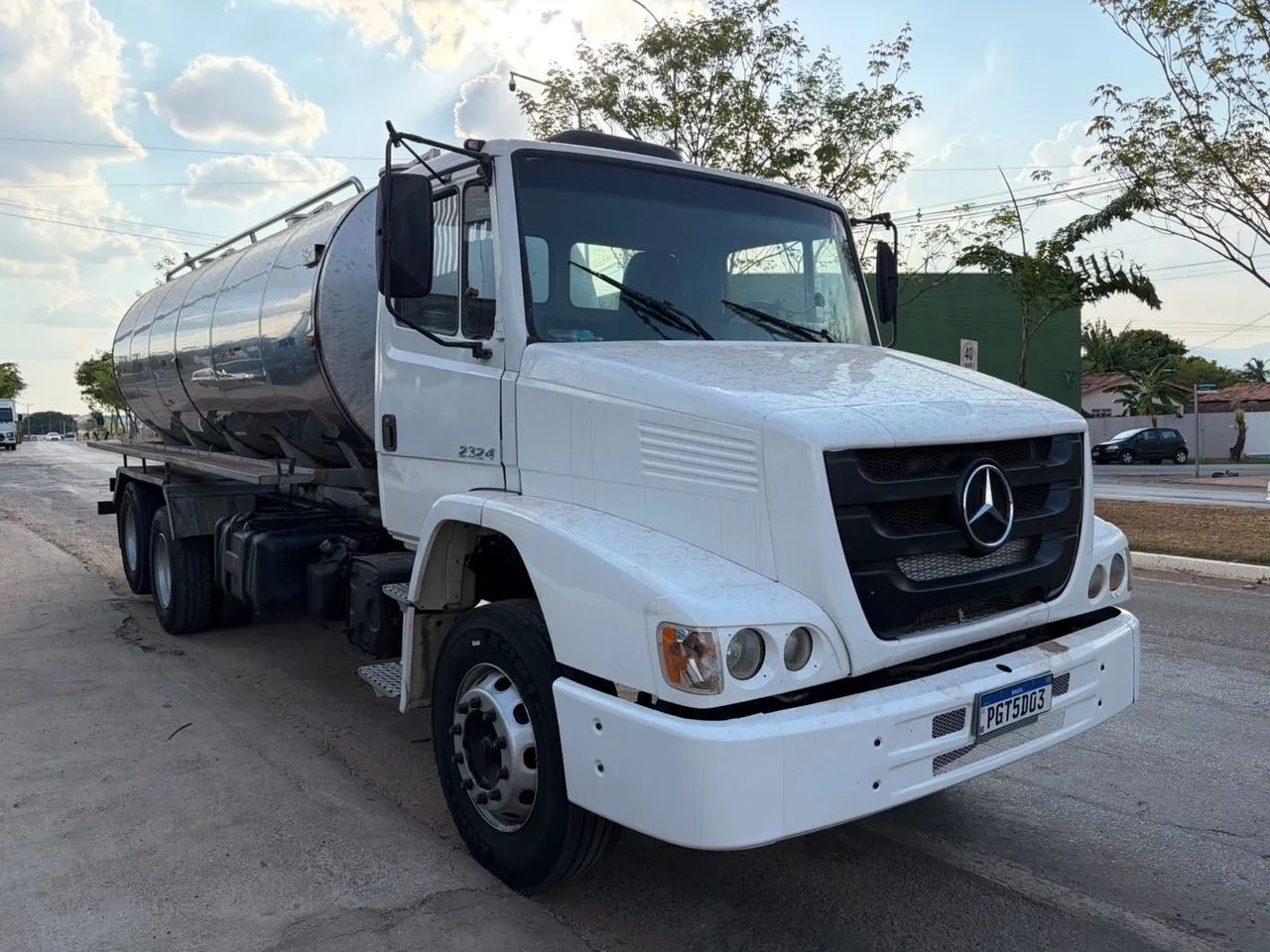 MB 2324 