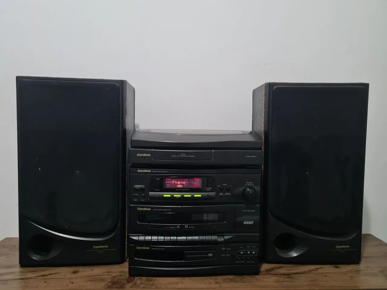 Som Gradiente  (Com toca disco ) - Foto 4