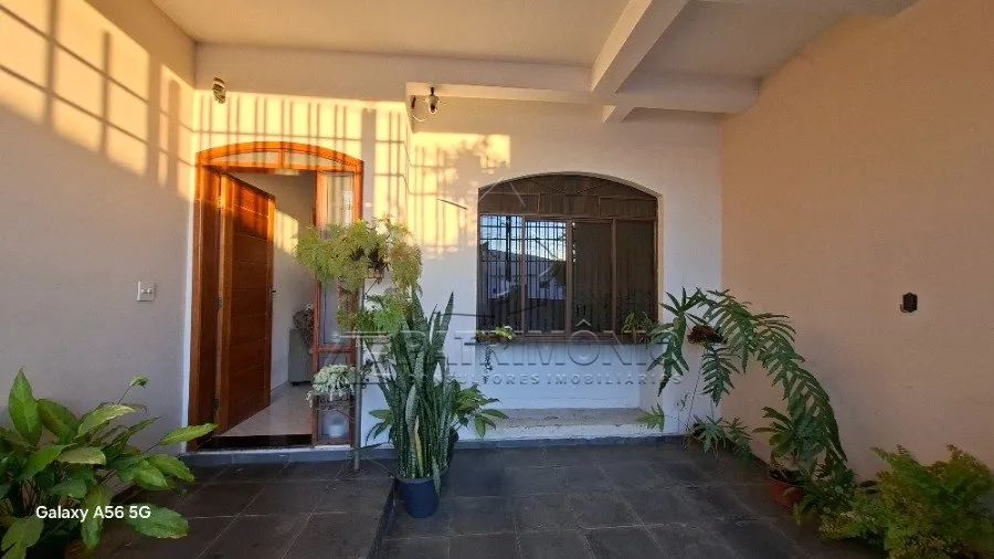 SOBRADO COM 3 QUARTOS - Hortência