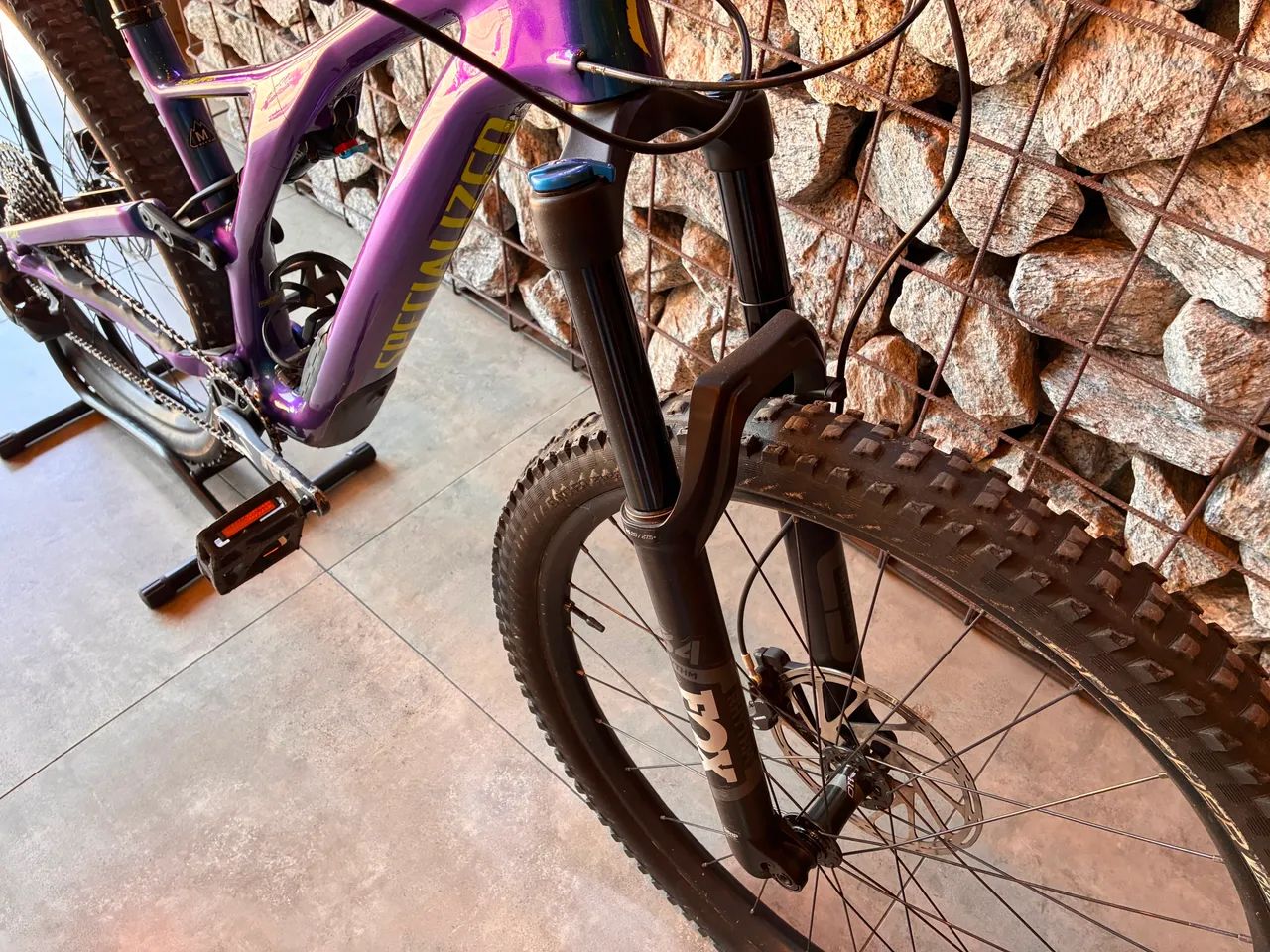 Bicicleta  Specialized Stumpjumper Comp Carbon 29 XX1 AXS Eletrônica - Foto 3
