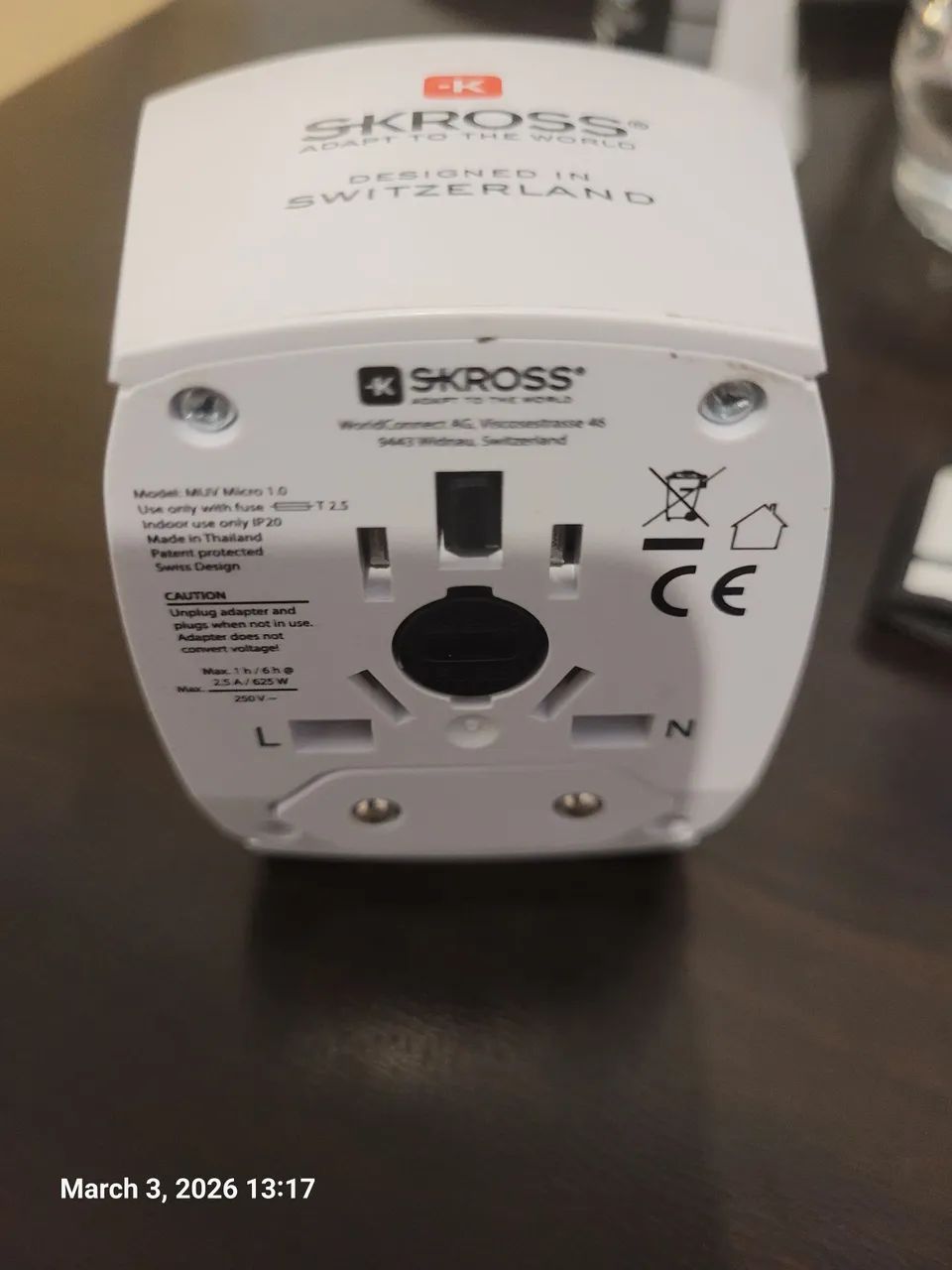 Adaptador viagem suiço - Foto 2
