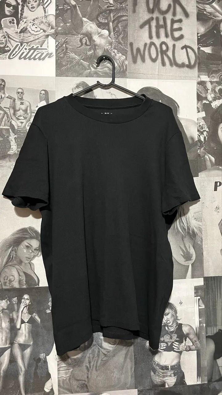 camiseta muscle canelada preta 