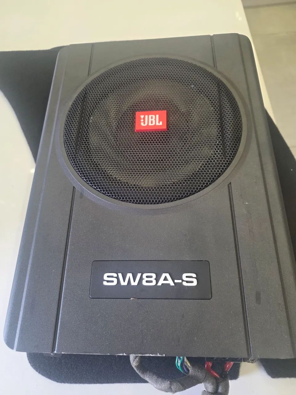 Subwoofer JBL automotivo SW8A-S