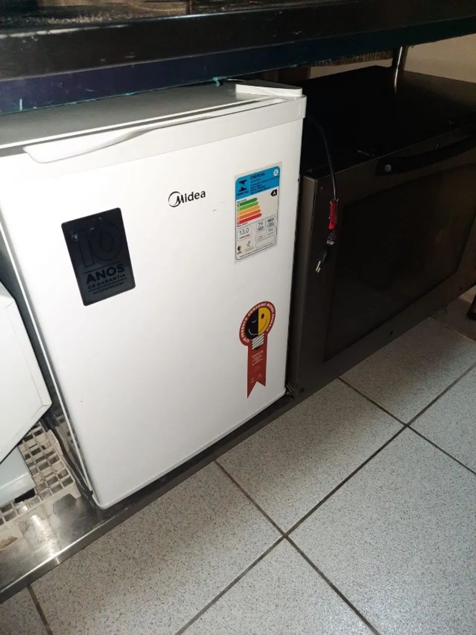 Móveis e utensílios completos para montar sua cafeteria seminovos  - Foto 4