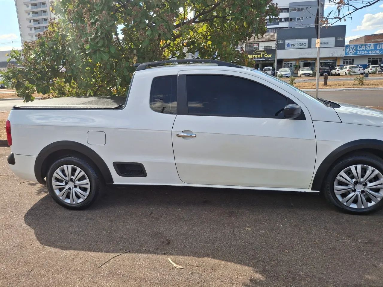 Volkswagen Saveiro 1.6 MI Total Flex 8V CE 2012 - Foto 2