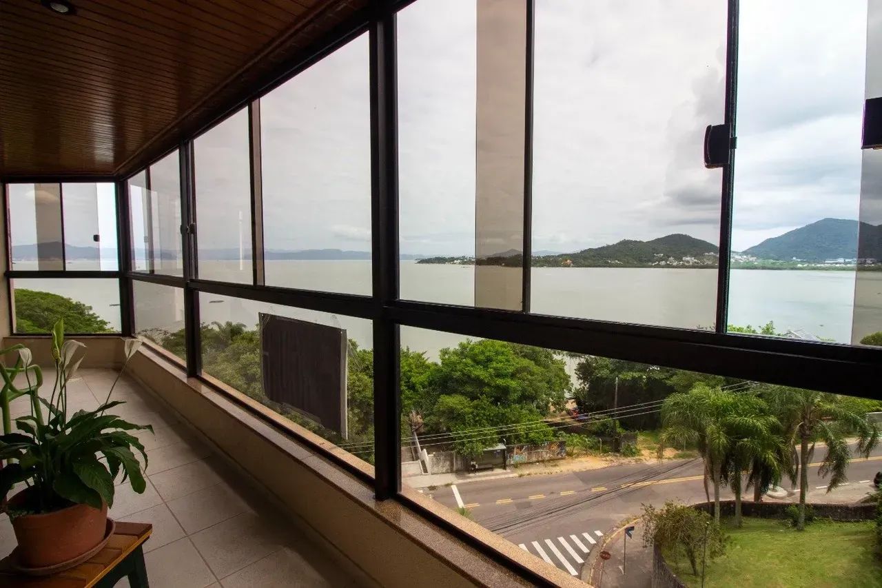 Cobertura para venda com 4 dormitórios em Joao Paulo com 278.34 m²