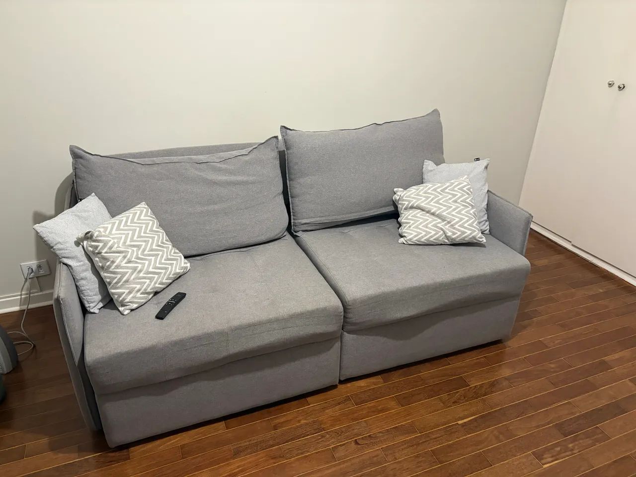 Sofá-Cama queen size retrátil cinza de linho482680359050946561