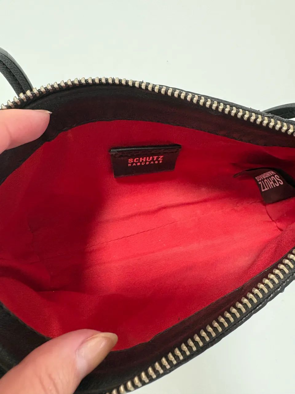 Bolsa preta da schutz com duas alças  - Foto 5