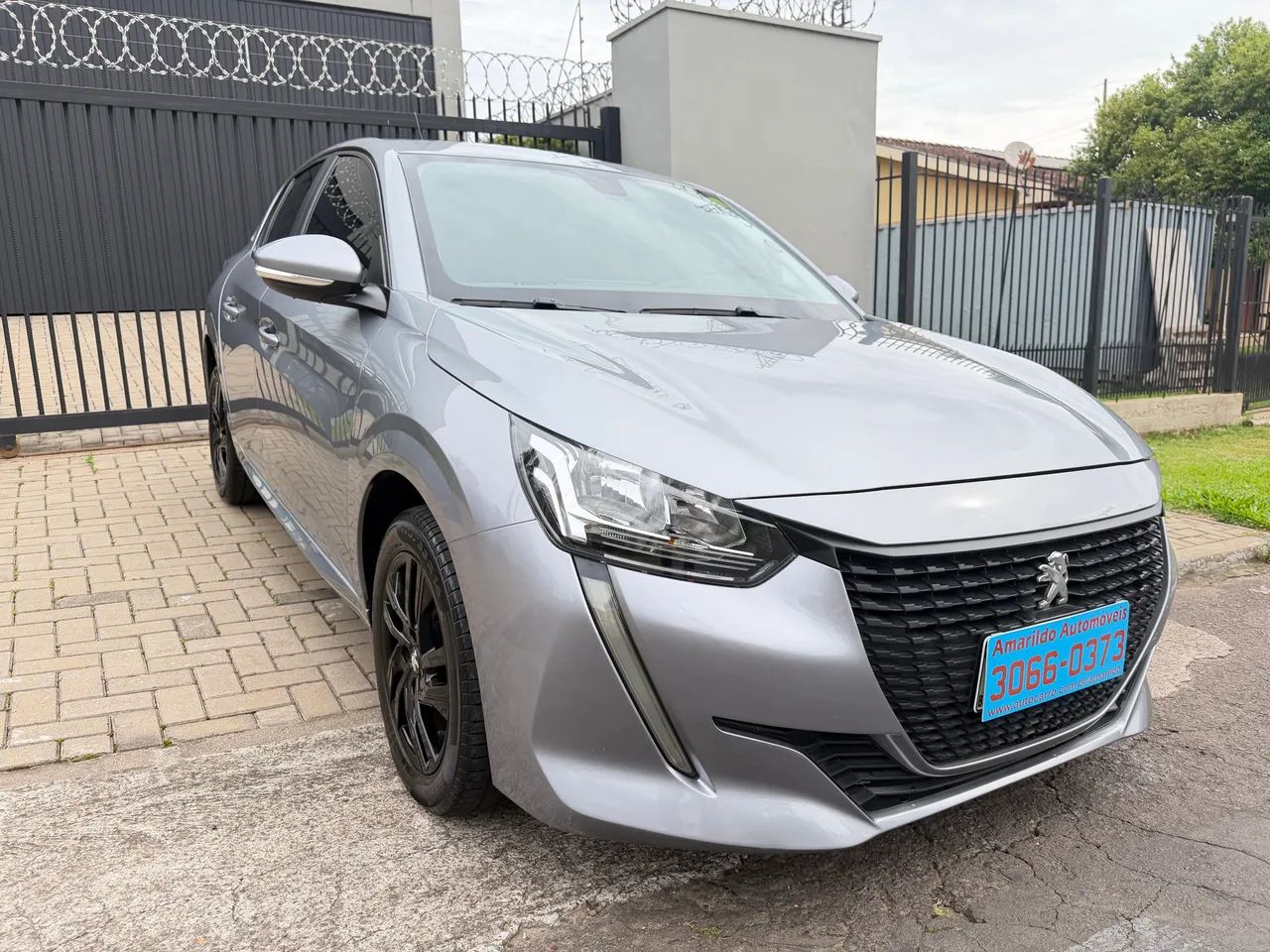 Peugeot 208 LIKE 1.0 FLEX 6V 5P MEC. 2023