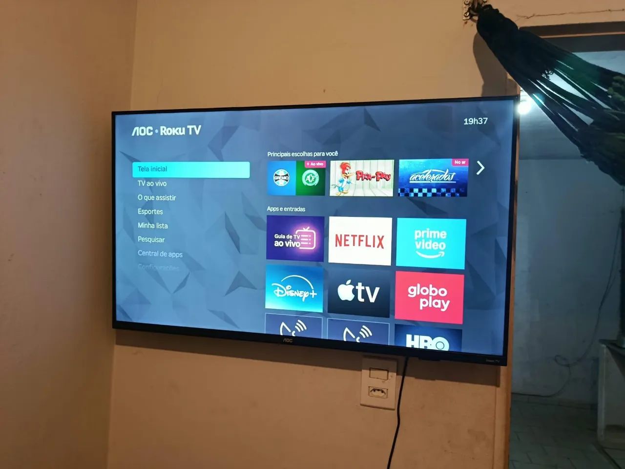 Tv smart 43 polegadas 6 meses de uso com Caixa e nota fiscal 
