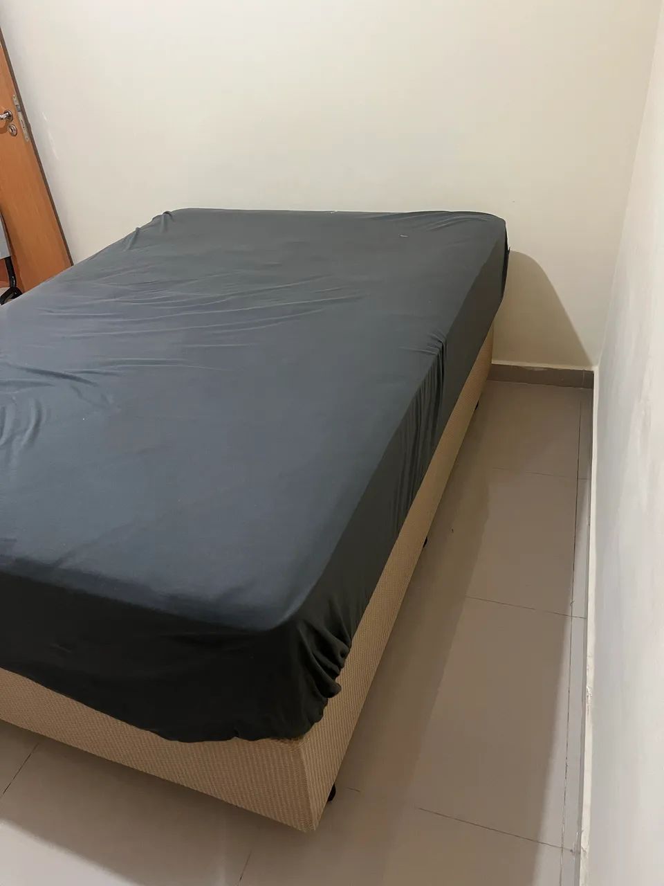 Cama box Plumatex molas ensacada modelo  Queen 03 meses de uso com nota! 138x188x 30 - Foto 3