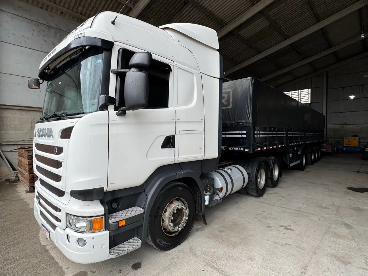 SCANIA R 440 6x2 HIGHLINE 2019 + 4E RANDOM 2023