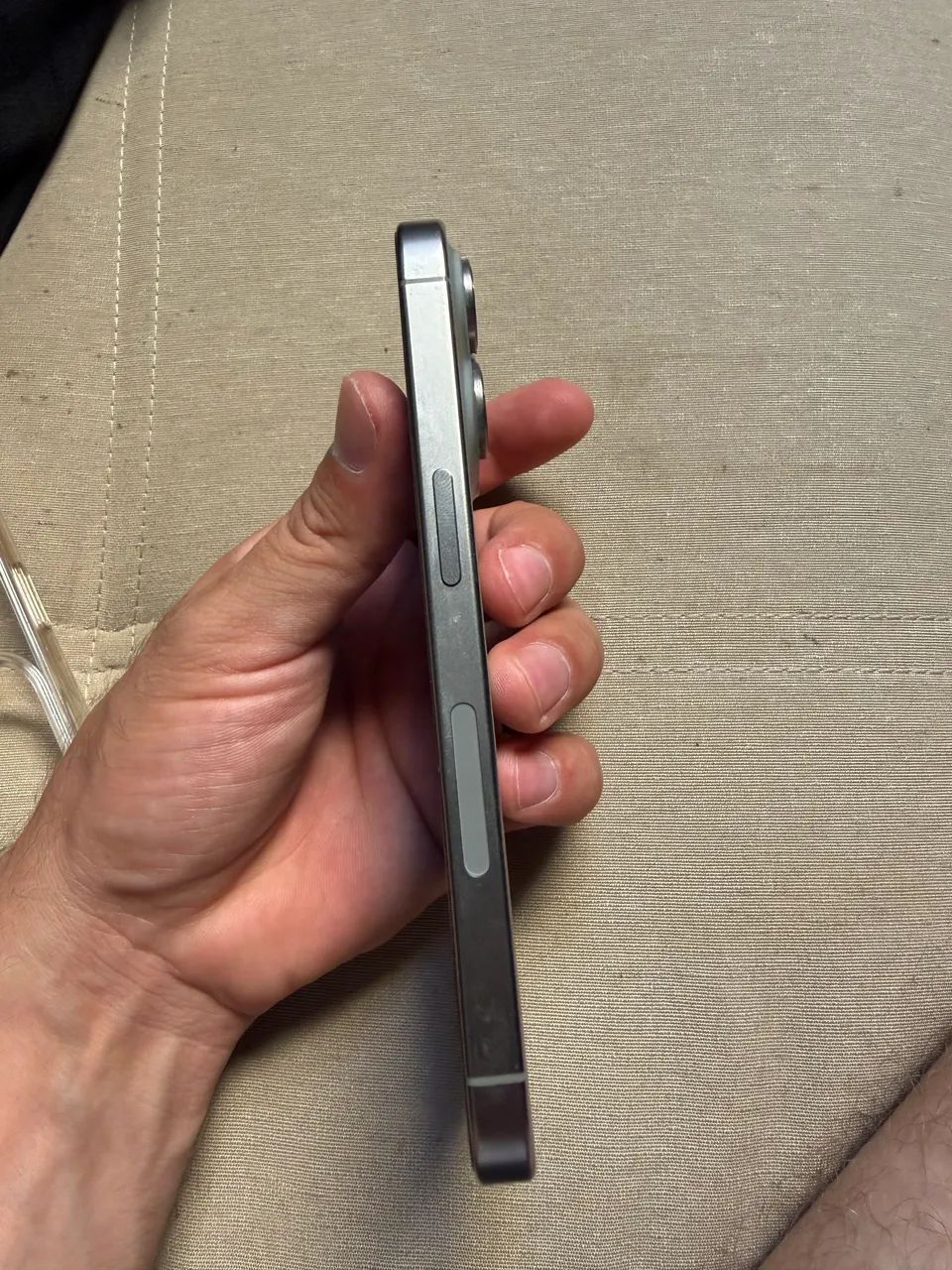 Iphone 15 pro 128 gb titanium natural  - Foto 3