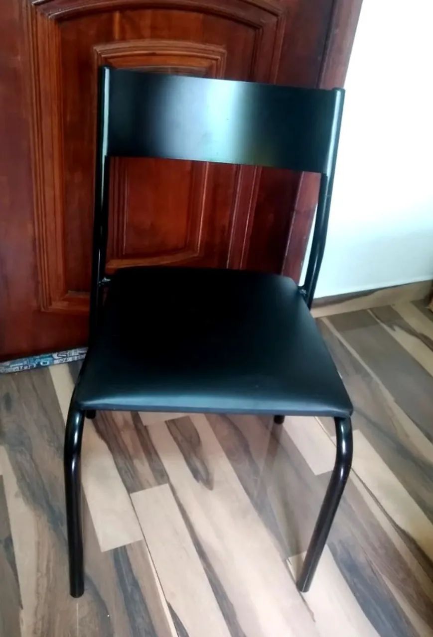 Cadeira TokStok Conjunto com 2 unidades