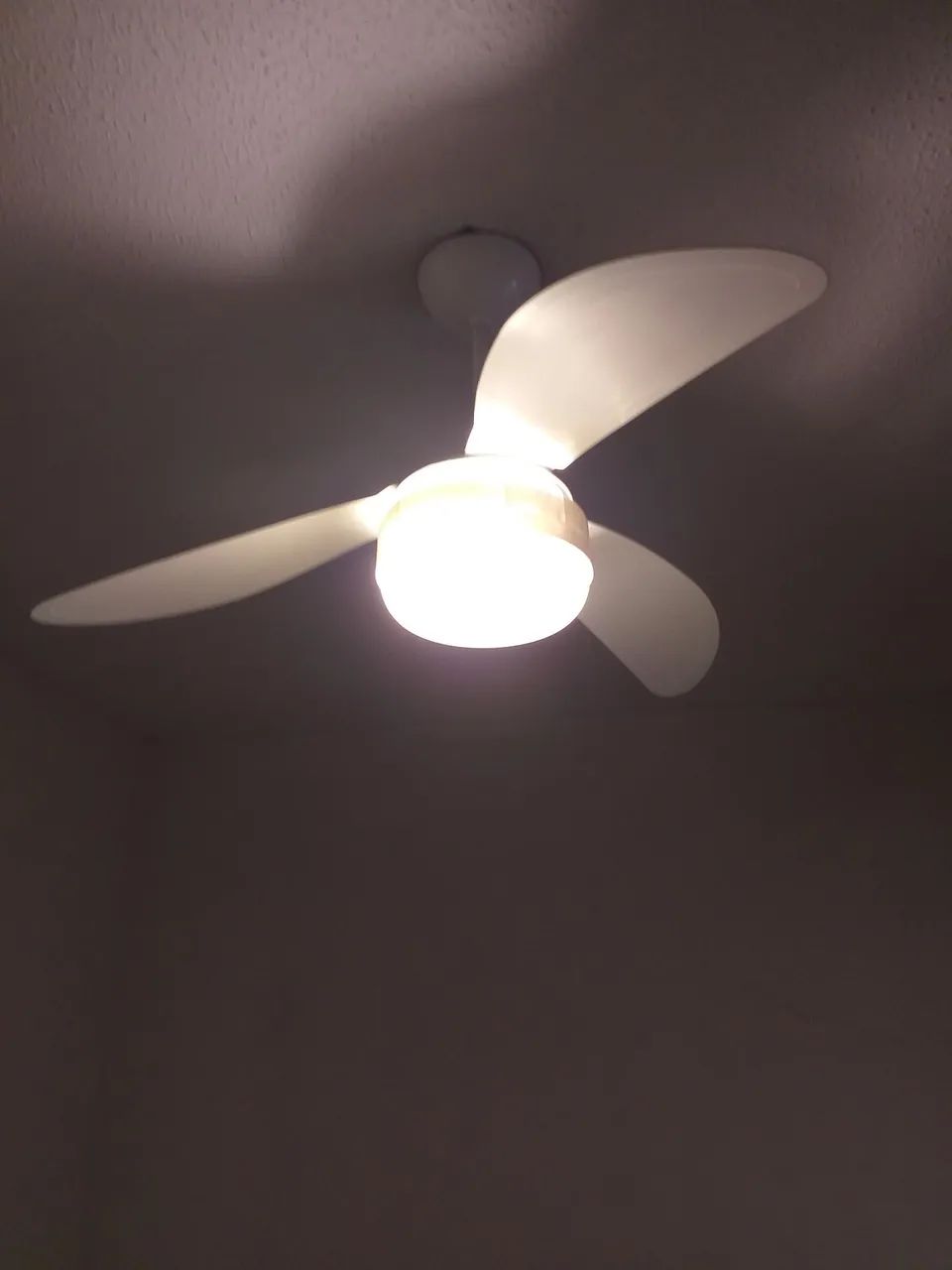 Ventilador de teto 