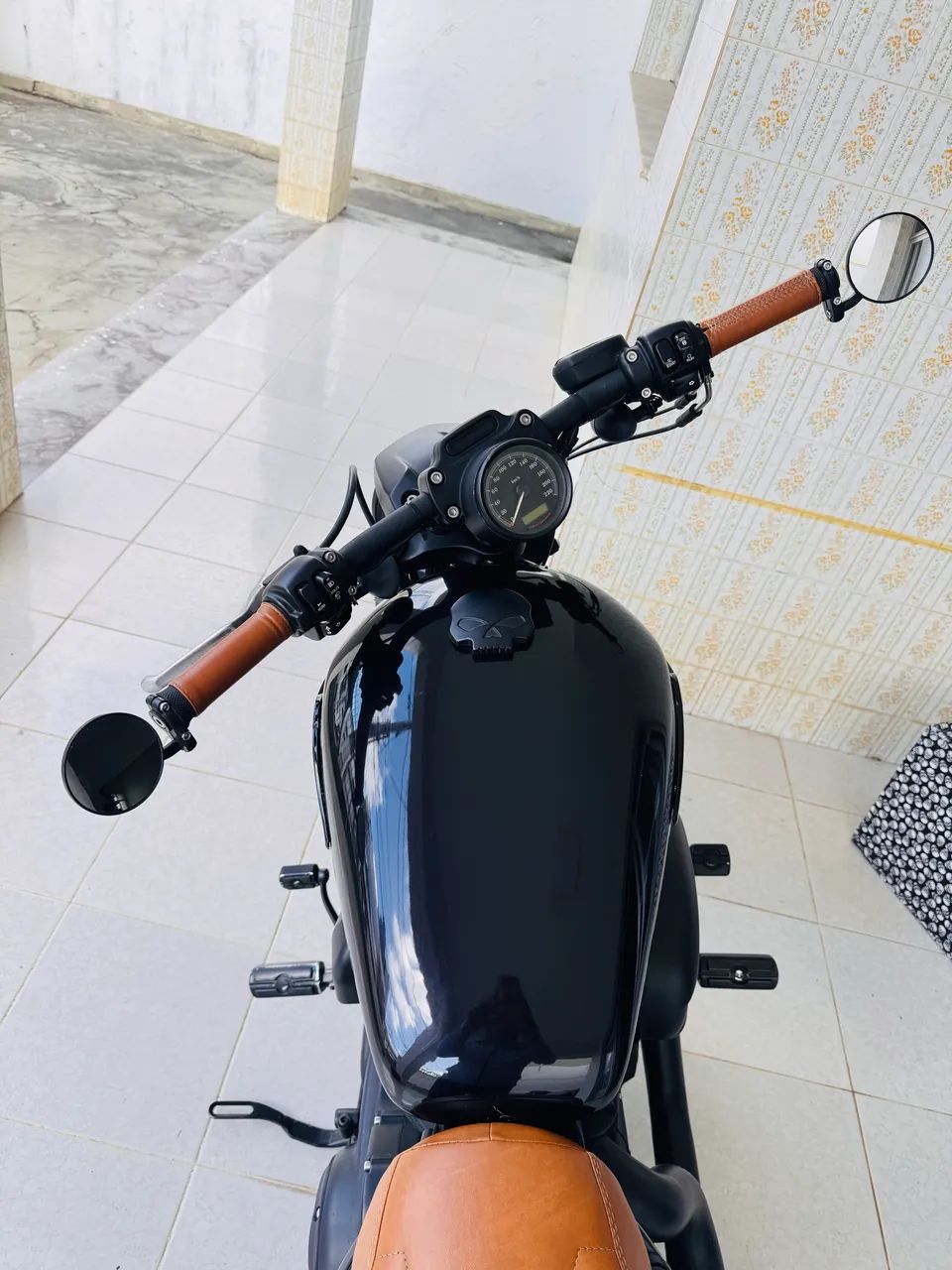 Harley-Davidson Sportster 1200 Custom - Foto 4
