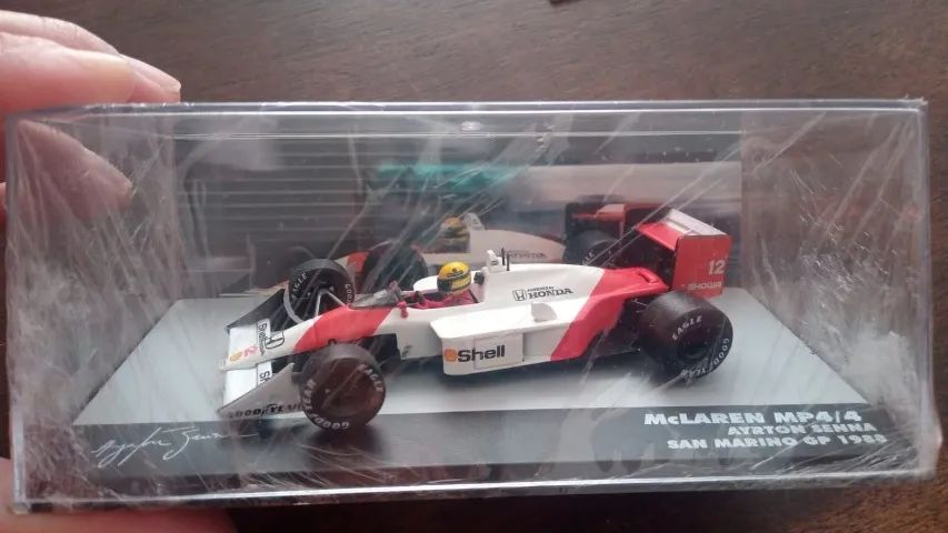 MacLaren Senna MP4-4 1:43 