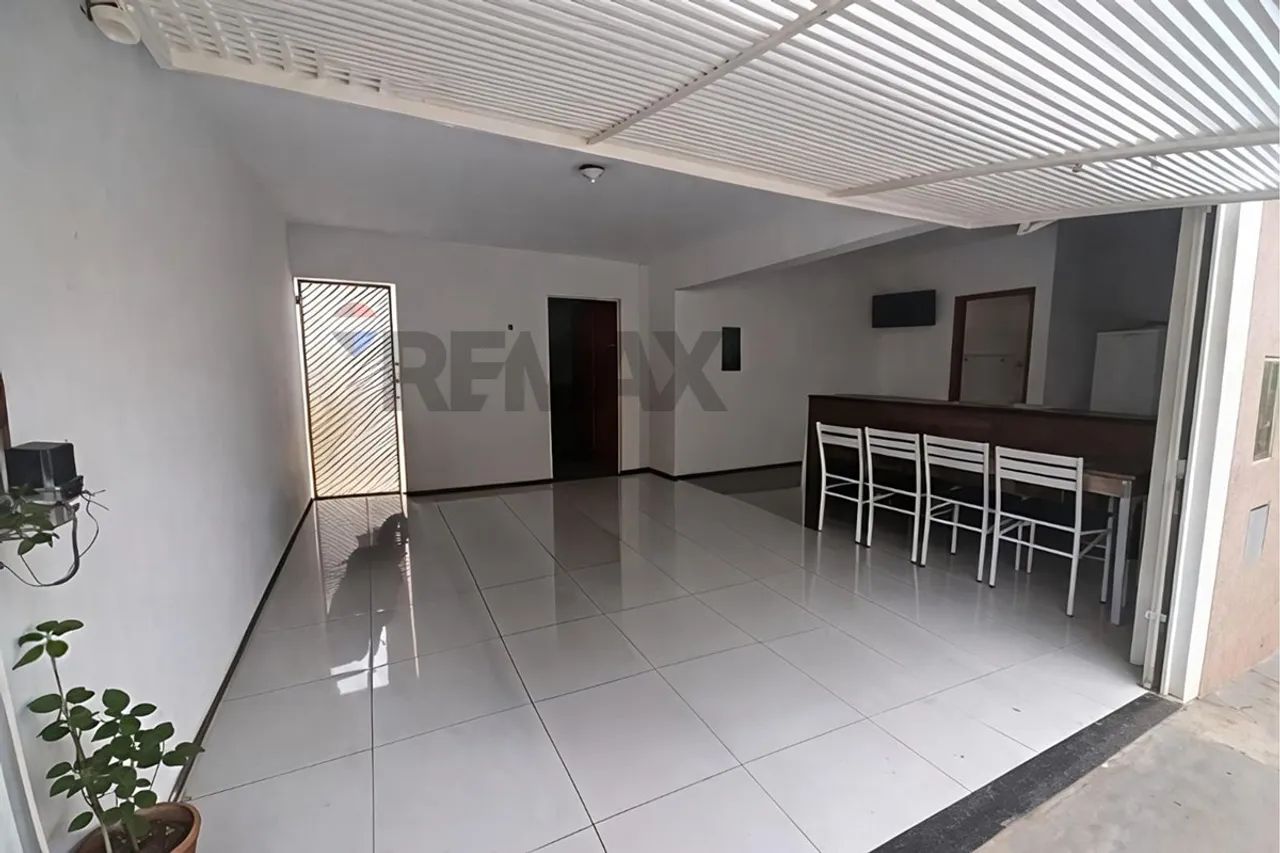 Ótima casa à venda em bairro tranquilo - Foto 2