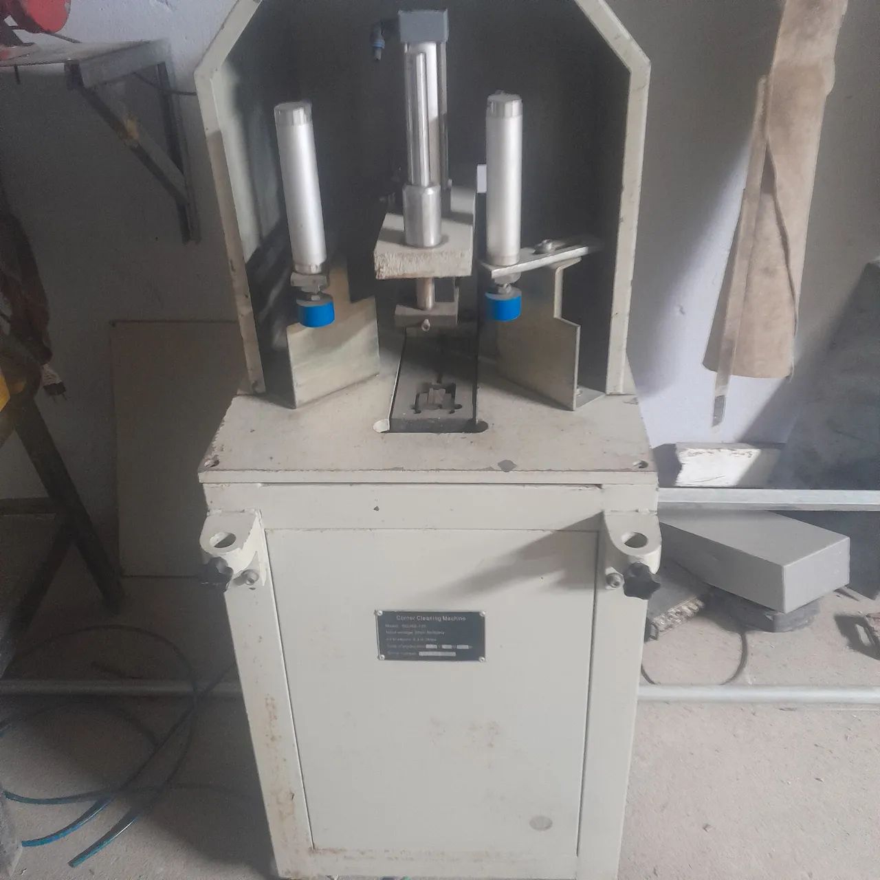 Termofusora e limpadora de uma cabeça para fábrica de esquadrias de pvc - Foto 2
