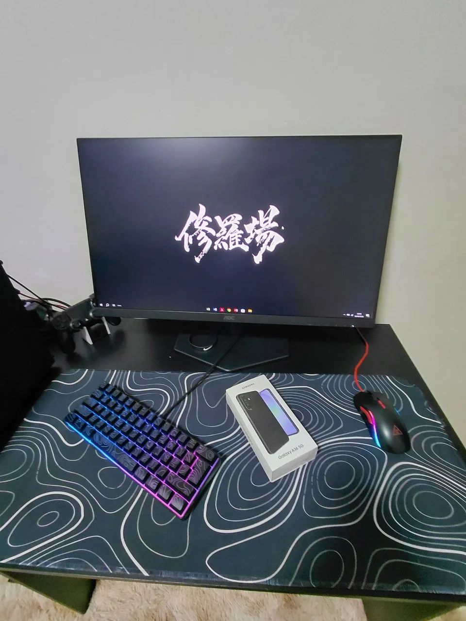 Vendo teclado e mousepad 