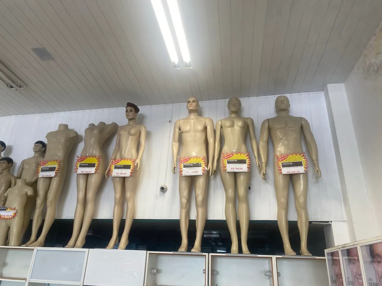 Manequim plástico qualquer peça na promoção  - Foto 2