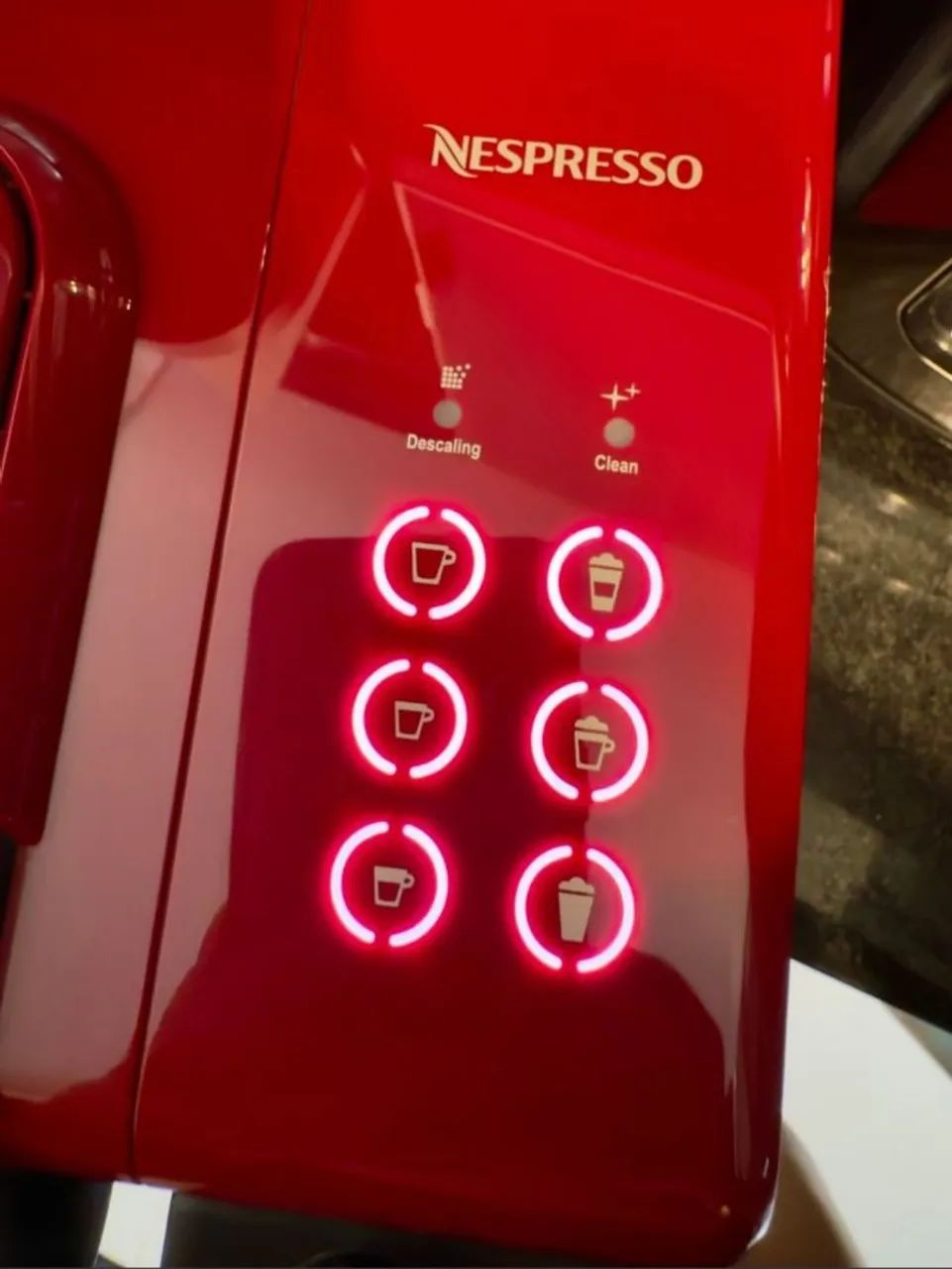 Cafeteira Nespresso latissima touch - 127v - Foto 2