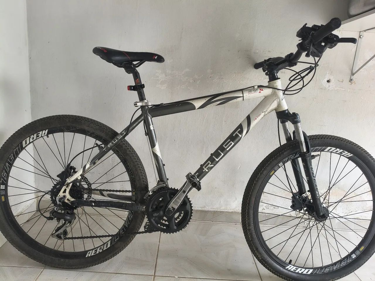 Vendo uma bicicleta  - Foto 4