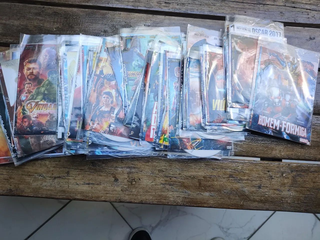 Coleção completa em DVDs de filmes da MARVEL e da DC comics - Foto 2