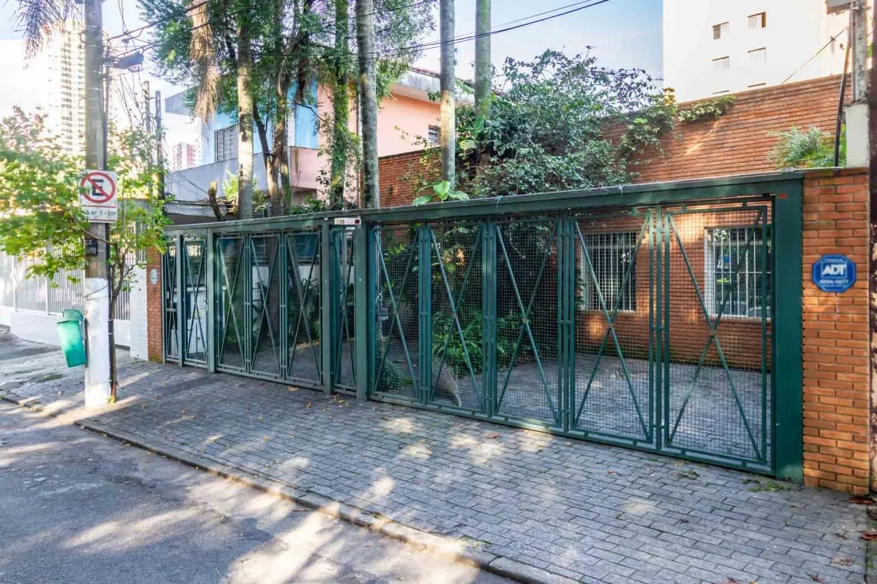 Casa comercial na Praça Airton Ayres de Abreu, 38  300 m² - Foto 3