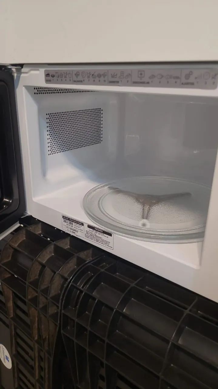 Micro-ondas Brastemp inox 20l - Foto 3
