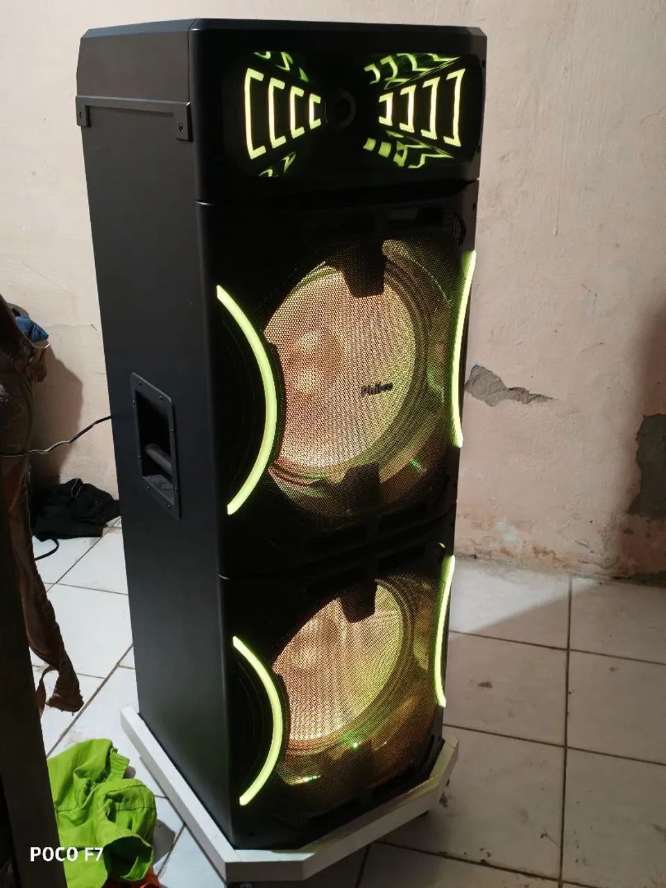 Caixa de som philco 