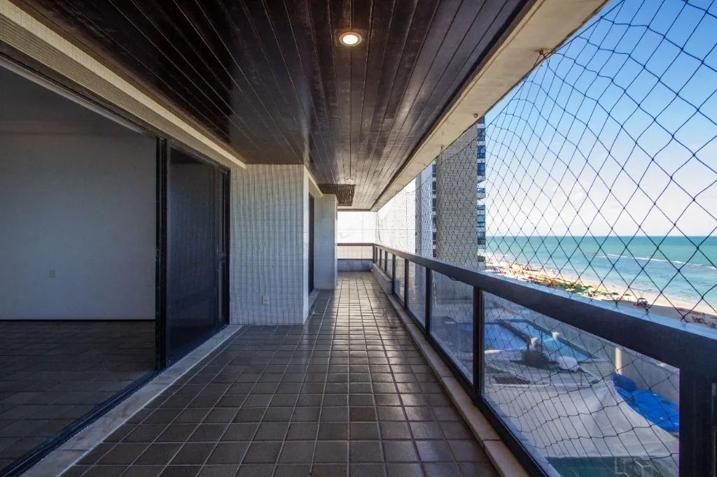 Apartamento beira mar à venda - Piedade