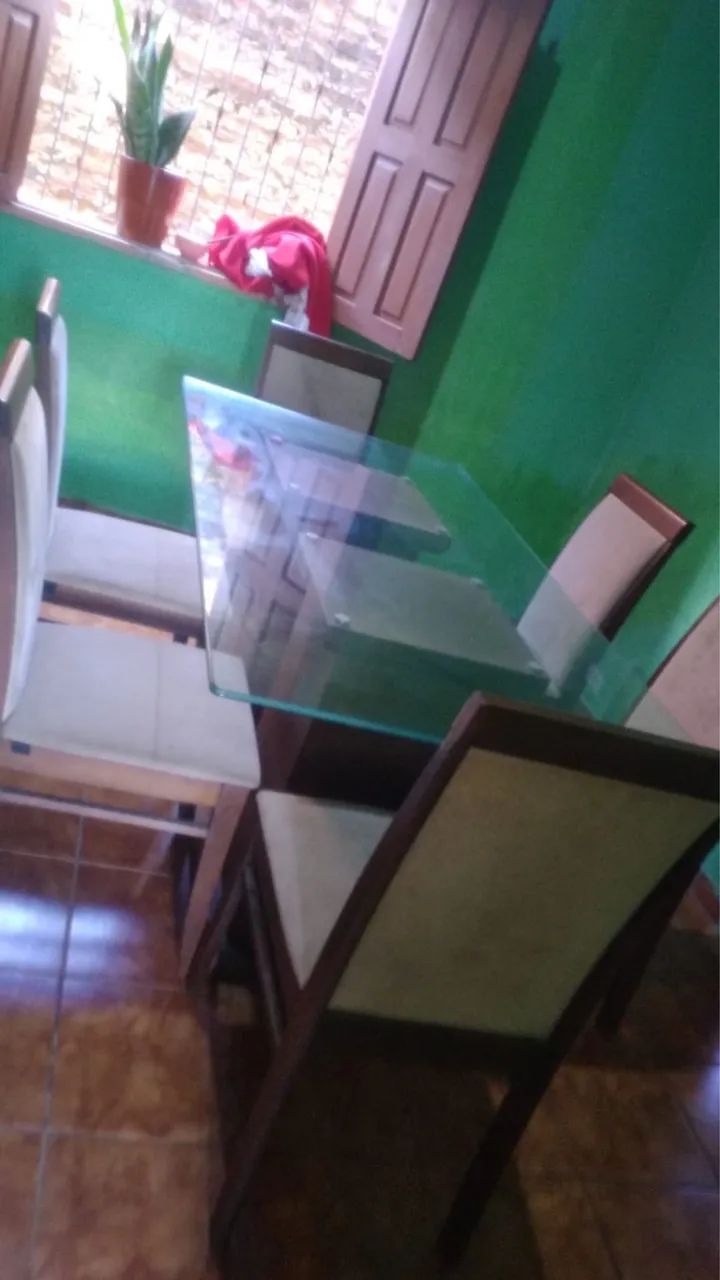 Mesa tampão de vidro com cadeiras - Foto 3