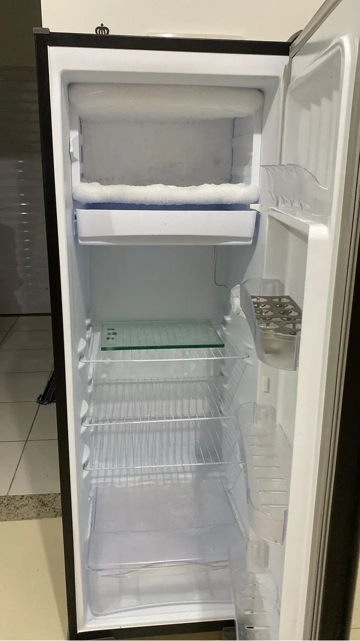 Geladeira nova nova 5 meses de uso  - Foto 3