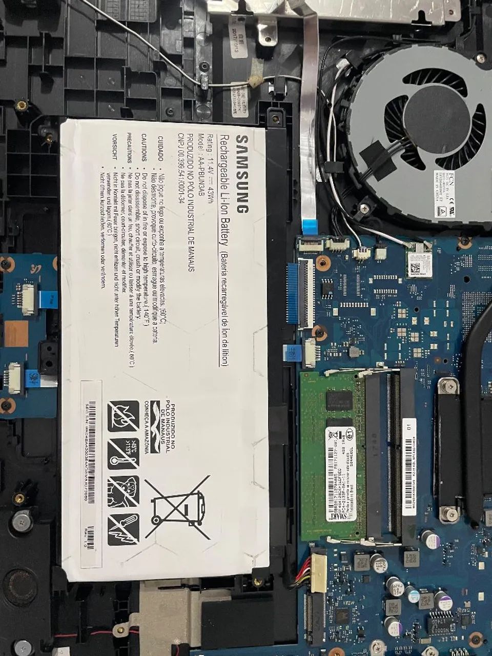 Notebook Samsung NP300e5m com defeito - Foto 3