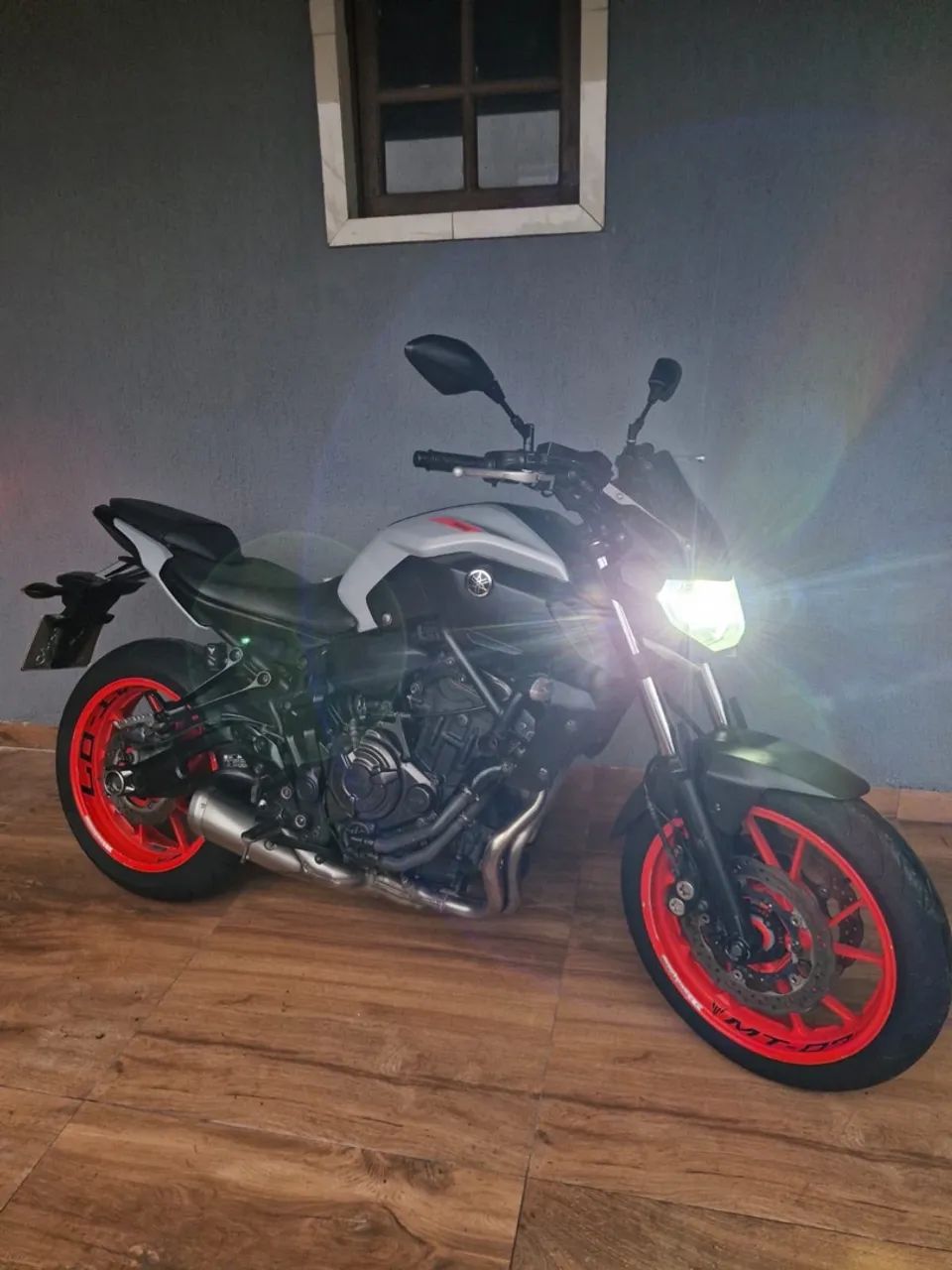 YAMAHA MT 07 NOVA  - Foto 2