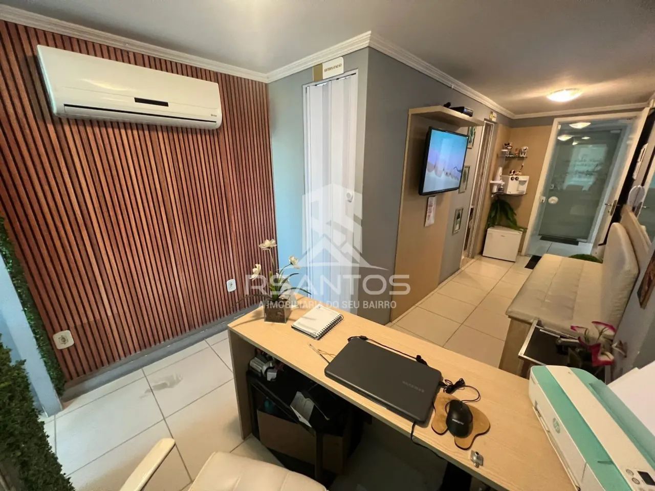 TANQUE  Oportunidade! Excelente sala comercial com 27m² por excelente valor