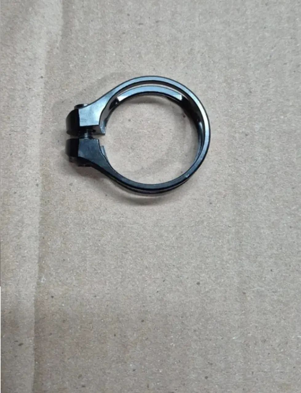 Abraçadeira De Canote 31.8mm Chave Alen Preta Light 8 Gramas - Foto 2