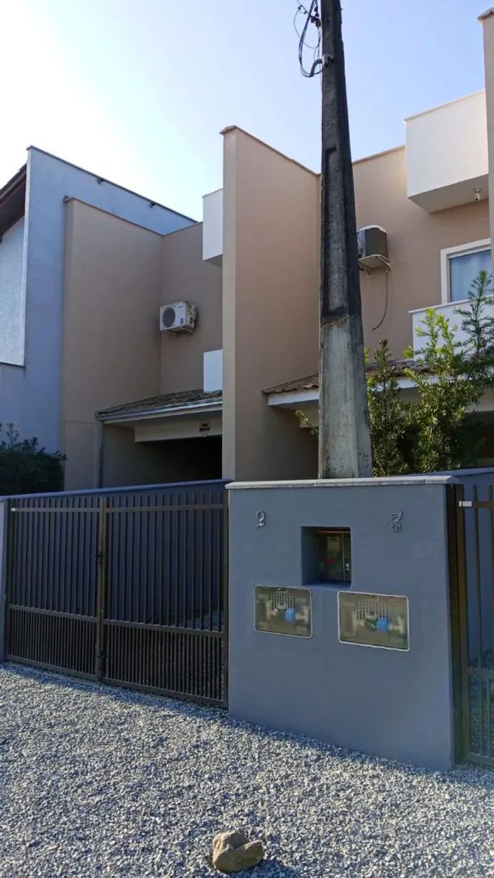 Geminado amplo com Garagem  - Foto 3
