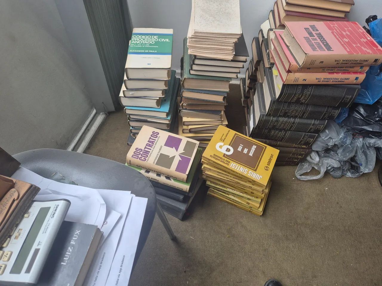 Livros e Códigos de Direito  - Foto 5